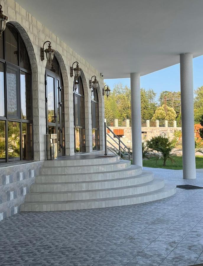 Hotel Black Sea Suchumi Zewnętrze zdjęcie