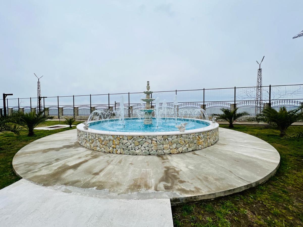 Hotel Black Sea Suchumi Zewnętrze zdjęcie