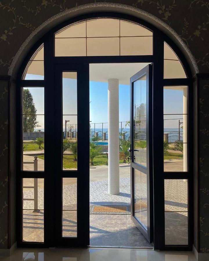 Hotel Black Sea Suchumi Zewnętrze zdjęcie